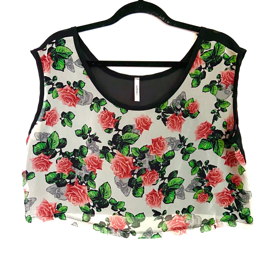 Skulls & Roses🌹 Sheer Crop Top • Audrey 3+1